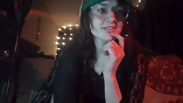 Snapshot of EyaDivine1 chatting on 12-19-24, 04:23 EyaDivine1 online show from 12-19-24, 04:23