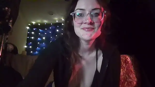 Snapshot of EyaDivine1 chatting on 01-10-26, 05:20 EyaDivine1 online show from 01-10-26, 05:20