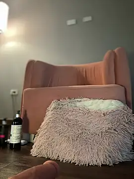 emiss  online show from 03-18-25, 05:42