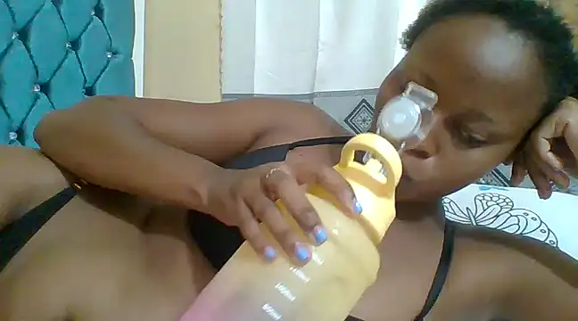 Hornyqueengal online show from 01-11-25, 07:38