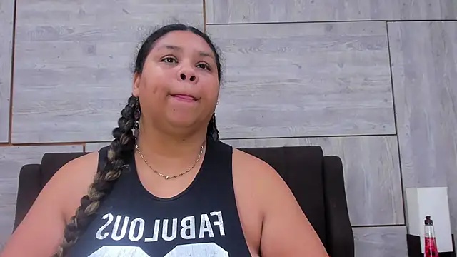 Lynn Jones online show from 01-25-25, 04:02