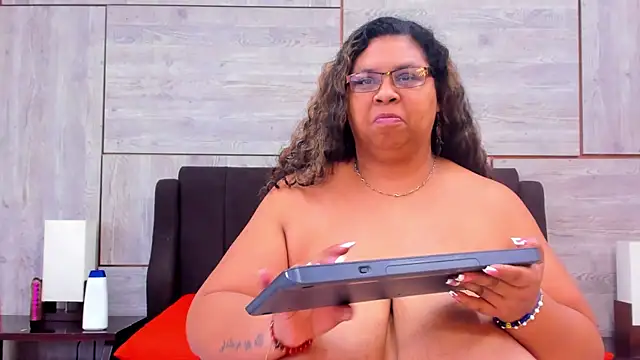 Lynn Jones online show from 02-14-25, 10:49