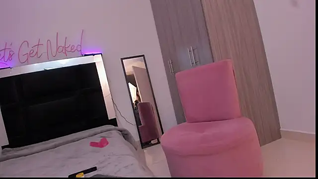 anahammerle online show from 12-31-24, 10:15