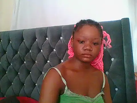 HotJeylee online show from 12-14-25, 09:14