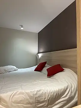 streetdoll online show from 09-26-25, 08:40