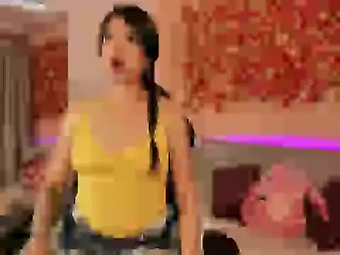 Snapshot of Sweet_Candies chatting on 06-12-26, 12:20 Sweet Candies online show from 06-12-26, 12:20