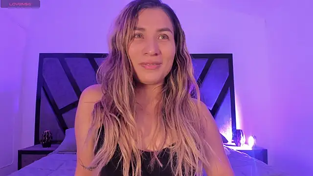 Snapshot of CamilaPreston chatting on 05-09-26, 07:24 CamilaPreston online show from 05-09-26, 07:24