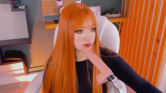 Snapshot of Kloe_Raize chatting on 02-19-25, 10:31 Kloe Raize online show from 02-19-25, 10:31