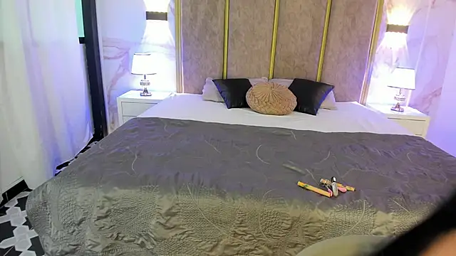 PaulinaDuarte online show from 11-10-25, 11:42