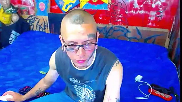 deivid estrada online show from 11-10-25, 06:07