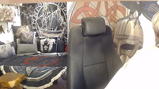 TittenMichelle online show from 04-20-26, 06:05