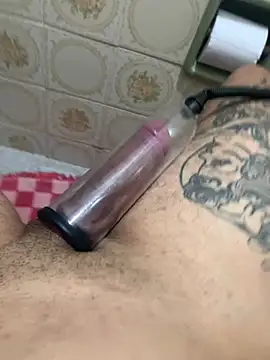 MalvadoFavorito28 online show from 04-28-26, 07:41