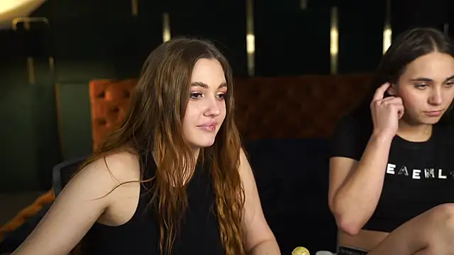 Snapshot of Grace_Fantasy chatting on 12-13-24, 03:27 Grace Fantasy online show from 12-13-24, 03:27