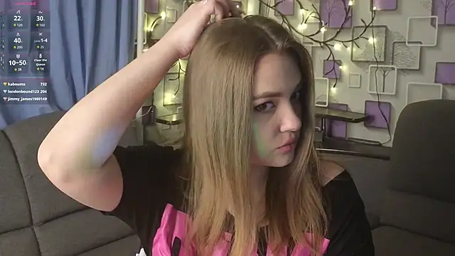 Snapshot of Grace_Fantasy chatting on 10-07-25, 10:51 Grace Fantasy online show from 10-07-25, 10:51