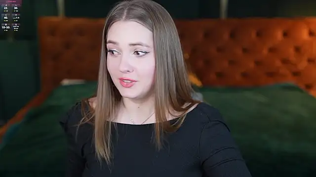 Snapshot of Grace_Fantasy chatting on 02-20-26, 07:47 Grace Fantasy online show from 02-20-26, 07:47