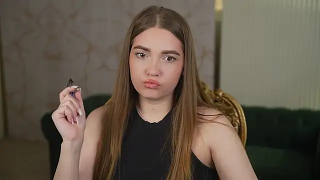 Snapshot of Grace_Fantasy chatting on 02-23-26, 07:33 Grace Fantasy online show from 02-23-26, 07:33