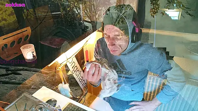 Snapshot of BongChannel chatting on 01-05-25, 02:27 BongChannel online show from 01-05-25, 02:27