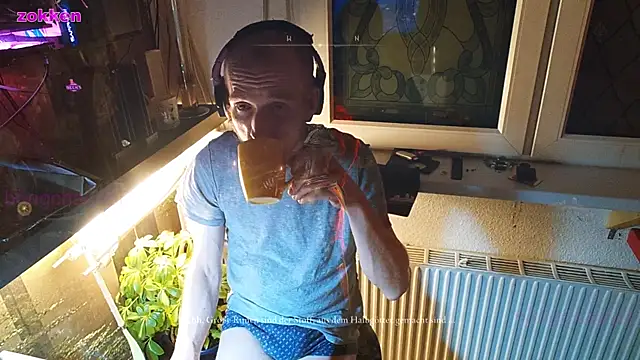 Snapshot of BongChannel chatting on 01-14-25, 05:08 BongChannel online show from 01-14-25, 05:08