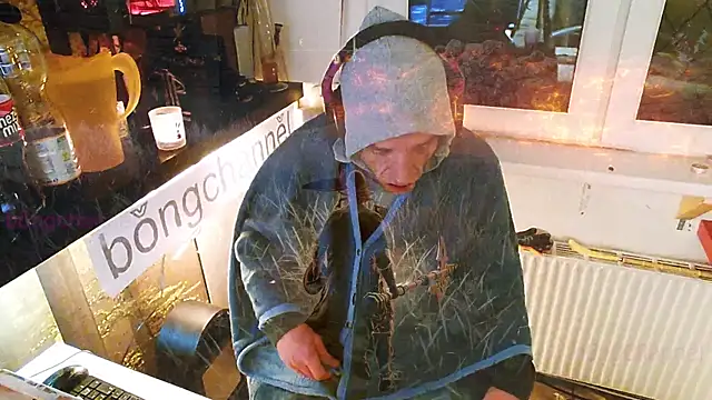 Snapshot of BongChannel chatting on 02-02-25, 01:23 BongChannel online show from 02-02-25, 01:23