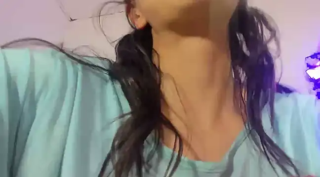 Snapshot of Emma-Wilson chatting on 01-22-25, 07:03 Emma-Wilson online show from 01-22-25, 07:03