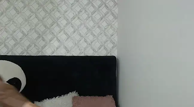 Snapshot of Emma-Wilson chatting on 02-09-25, 04:46 Emma-Wilson online show from 02-09-25, 04:46