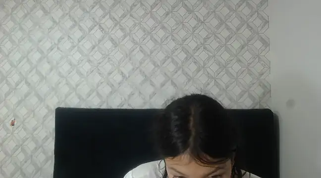 Snapshot of Emma-Wilson chatting on 02-25-25, 06:31 Emma-Wilson online show from 02-25-25, 06:31