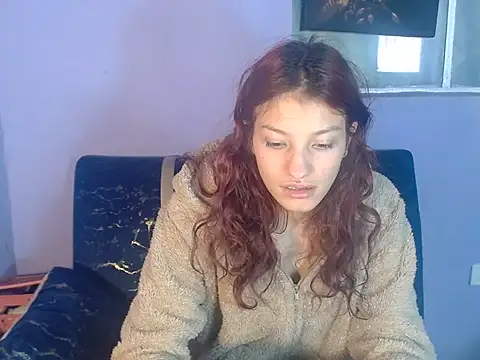 Snapshot of Emma-Wilson chatting on 08-05-26, 08:11 Emma-Wilson online show from 08-05-26, 08:11