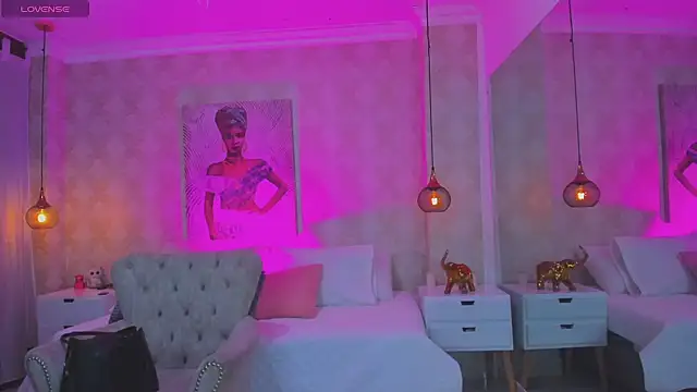 Shantall   online show from 10-04-25, 11:08