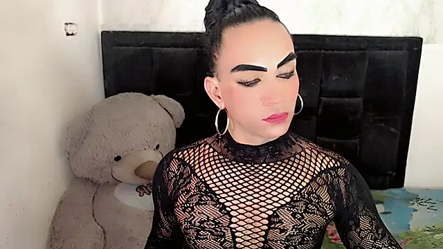 Snapshot of Michell_Queen chatting on 11-23-25, 08:14 Michell Queen online show from 11-23-25, 08:14