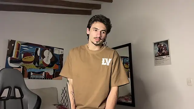 Snapshot of David_Brown18 chatting on 12-20-25, 05:03 David Brown18 online show from 12-20-25, 05:03