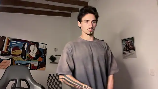 Snapshot of David_Brown18 chatting on 02-06-26, 03:00 David Brown18 online show from 02-06-26, 03:00