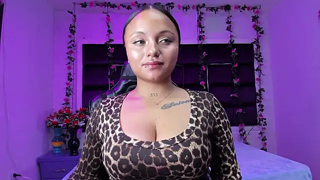 sweelanna   online show from 01-10-26, 02:13