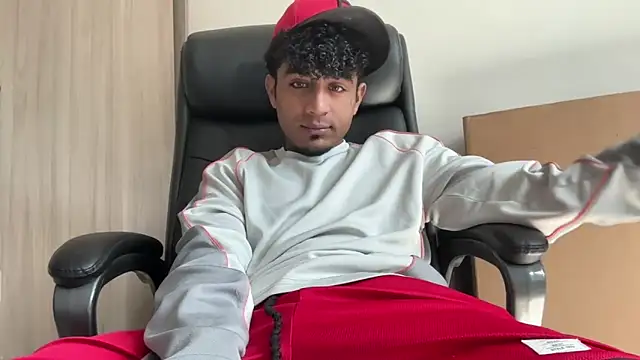 Snapshot of dominic_brandd23 chatting on 01-05-26, 05:27 dominic brandd23 online show from 01-05-26, 05:27