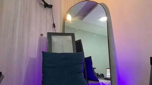 Snapshot of dominic_brandd23 chatting on 02-26-26, 12:53 dominic brandd23 online show from 02-26-26, 12:53