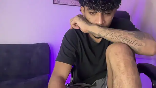 Snapshot of dominic_brandd23 chatting on 03-05-26, 04:52 dominic brandd23 online show from 03-05-26, 04:52