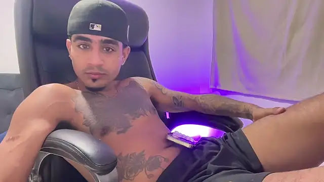 Snapshot of dominic_brandd23 chatting on 03-07-26, 05:04 dominic brandd23 online show from 03-07-26, 05:04