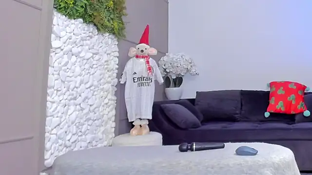 Deliciouslips online show from 01-16-25, 05:33