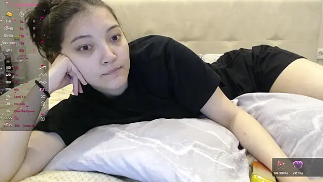 AlisaDevis online show from 11-30-25, 01:37