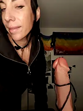 freyamoret online show from 10-11-25, 03:39