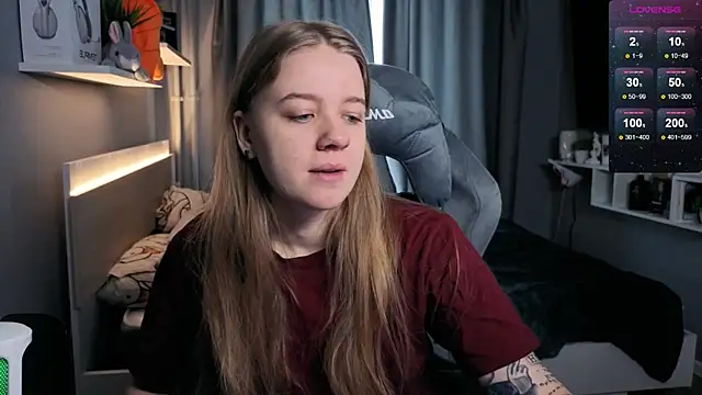 Snapshot of candy_maggie chatting on 02-13-25, 09:51 candy maggie online show from 02-13-25, 09:51