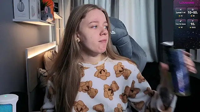 Snapshot of candy_maggie chatting on 03-11-25, 09:34 candy maggie online show from 03-11-25, 09:34