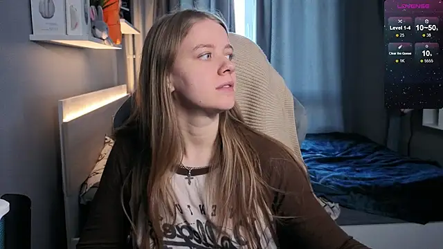 Snapshot of candy_maggie chatting on 03-21-25, 11:55 candy maggie online show from 03-21-25, 11:55