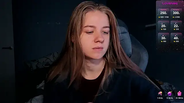 Snapshot of candy_maggie chatting on 10-31-25, 05:58 candy maggie online show from 10-31-25, 05:58