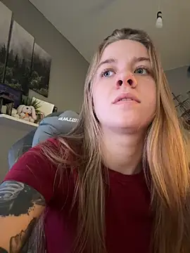 Snapshot of candy_maggie chatting on 11-20-25, 10:59 candy maggie online show from 11-20-25, 10:59