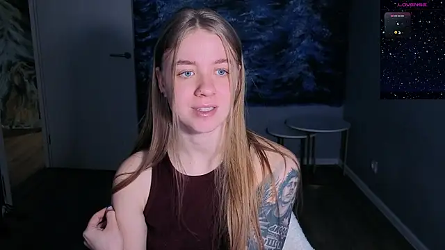 Snapshot of candy_maggie chatting on 02-09-26, 01:26 candy maggie online show from 02-09-26, 01:26