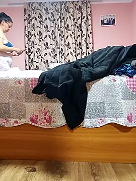 KristenVega online show from 09-29-25, 07:02