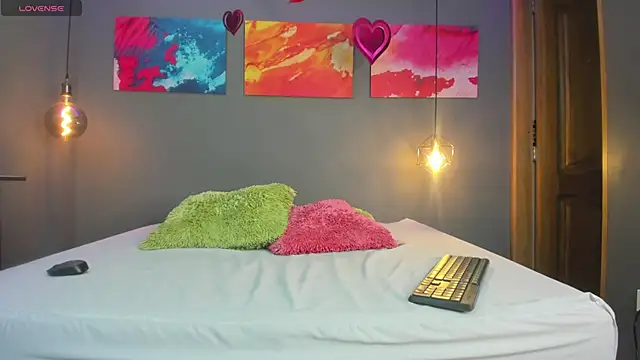 Snapshot of summer_lee_ chatting on 12-14-24, 07:14 summer lee online show from 12-14-24, 07:14