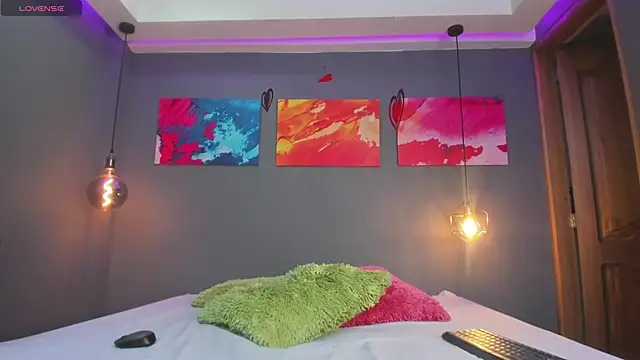 Snapshot of summer_lee_ chatting on 12-14-24, 10:18 summer lee online show from 12-14-24, 10:18