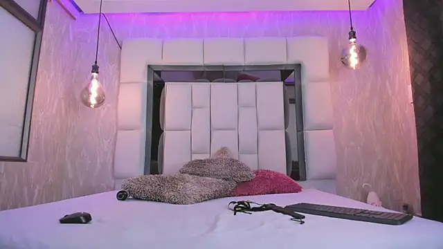 Snapshot of summer_lee_ chatting on 02-11-25, 08:52 summer lee online show from 02-11-25, 08:52