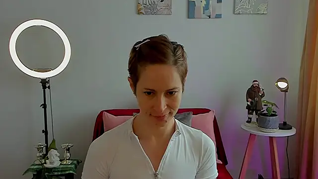 Snapshot of cuddlingbunny chatting on 12-07-24, 02:57 cuddlingbunny online show from 12-07-24, 02:57